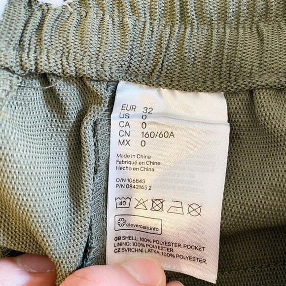 🦋 H&M Olive Green Joggers Pants Business Casual Workwear Size 0 Boho Cute Work - Picture 4 of 5